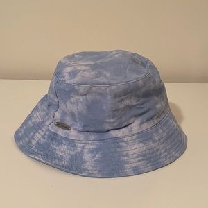 Steve Madden Bucket Hat Blue Tie Dye